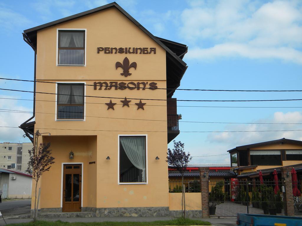 Pensiunea Mason'S Rîşnov Luaran gambar